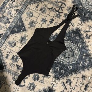 PLUNGE NECKLINE HALTER BLACK STRETCHY ATHLETIC BODYSUIT